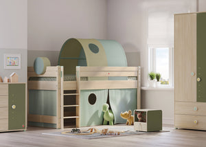 Un lit cabane dans une chambre d' enfant - Blueberry Home